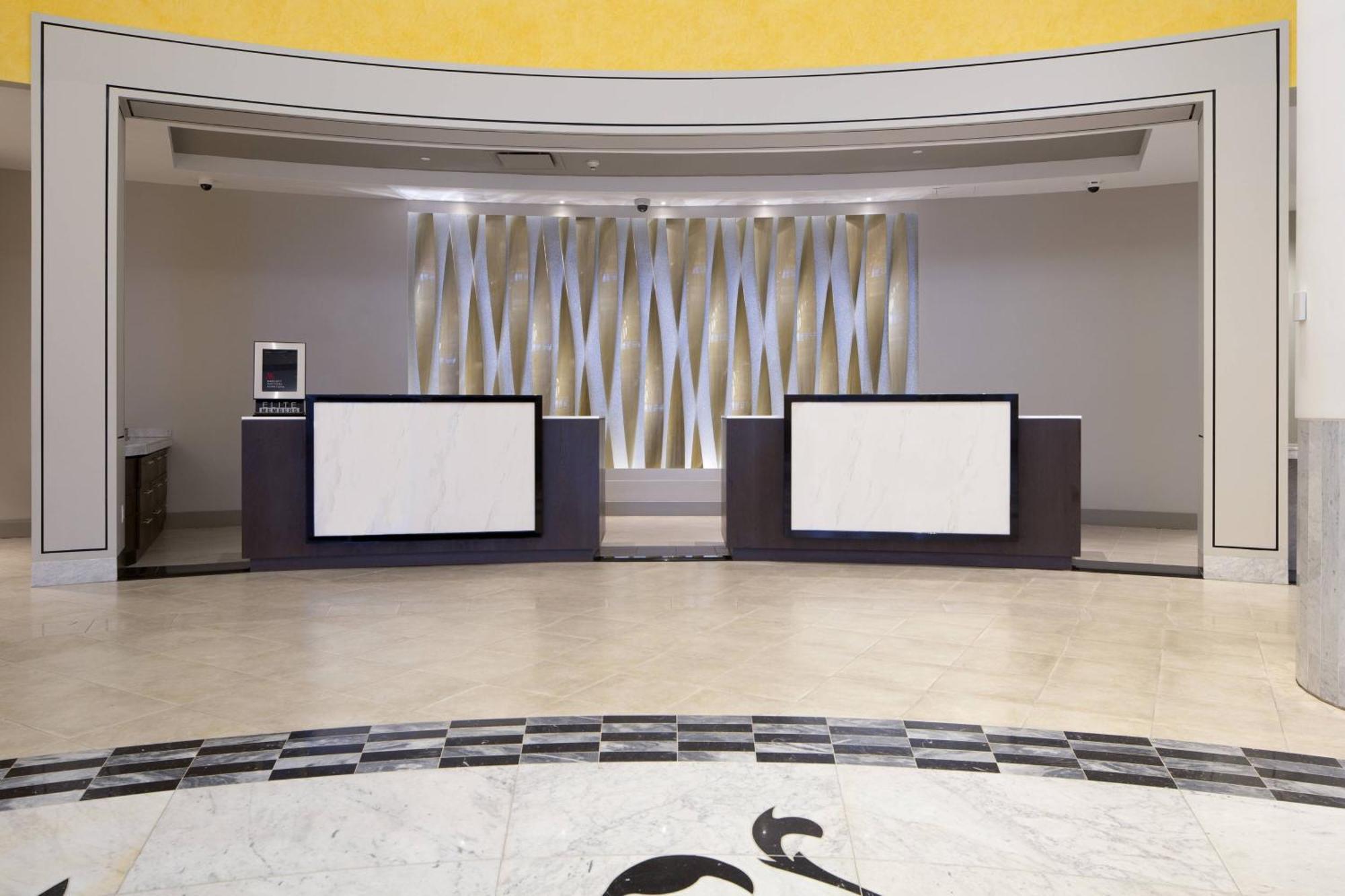 ฮาร์ตฟอร์ด แมริออท ดาวน์ทาวน์ Hotel ภายนอก รูปภาพ
